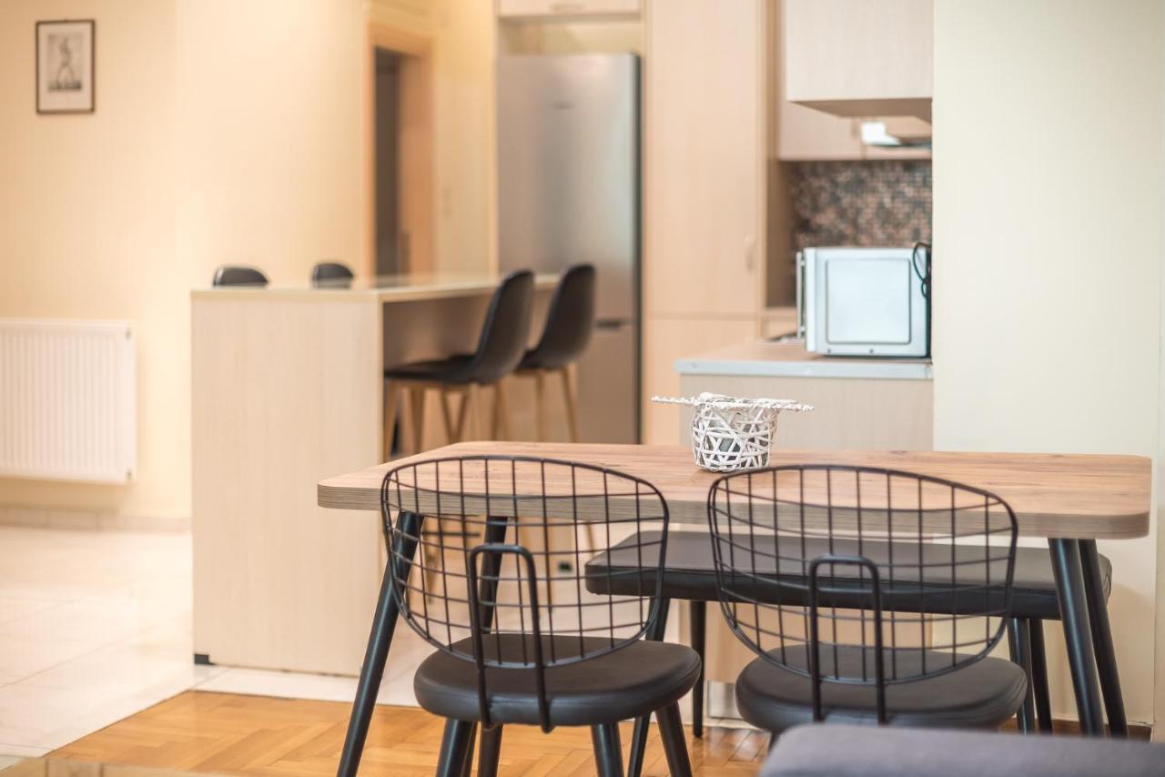 Elegant Home In Quiet Street By Cloudkeys Athens Exterior photo